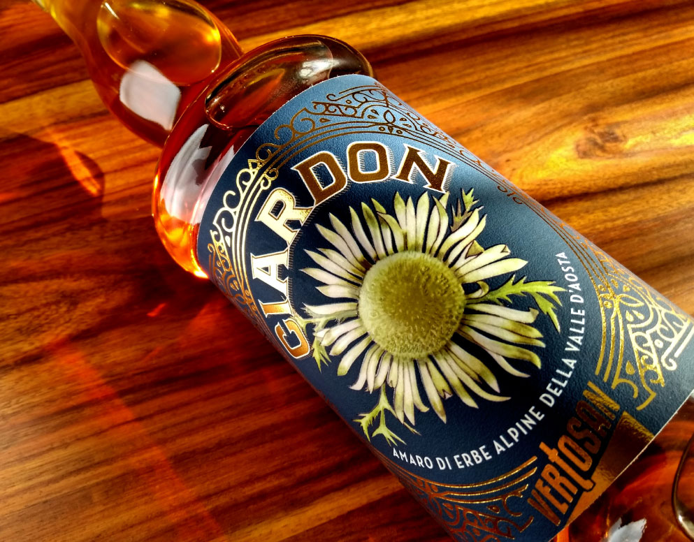 Vertosan Restyling Etichetta Amaro Ciardon della Valle d'Aosta. dpadv.com grafica e comunicazione