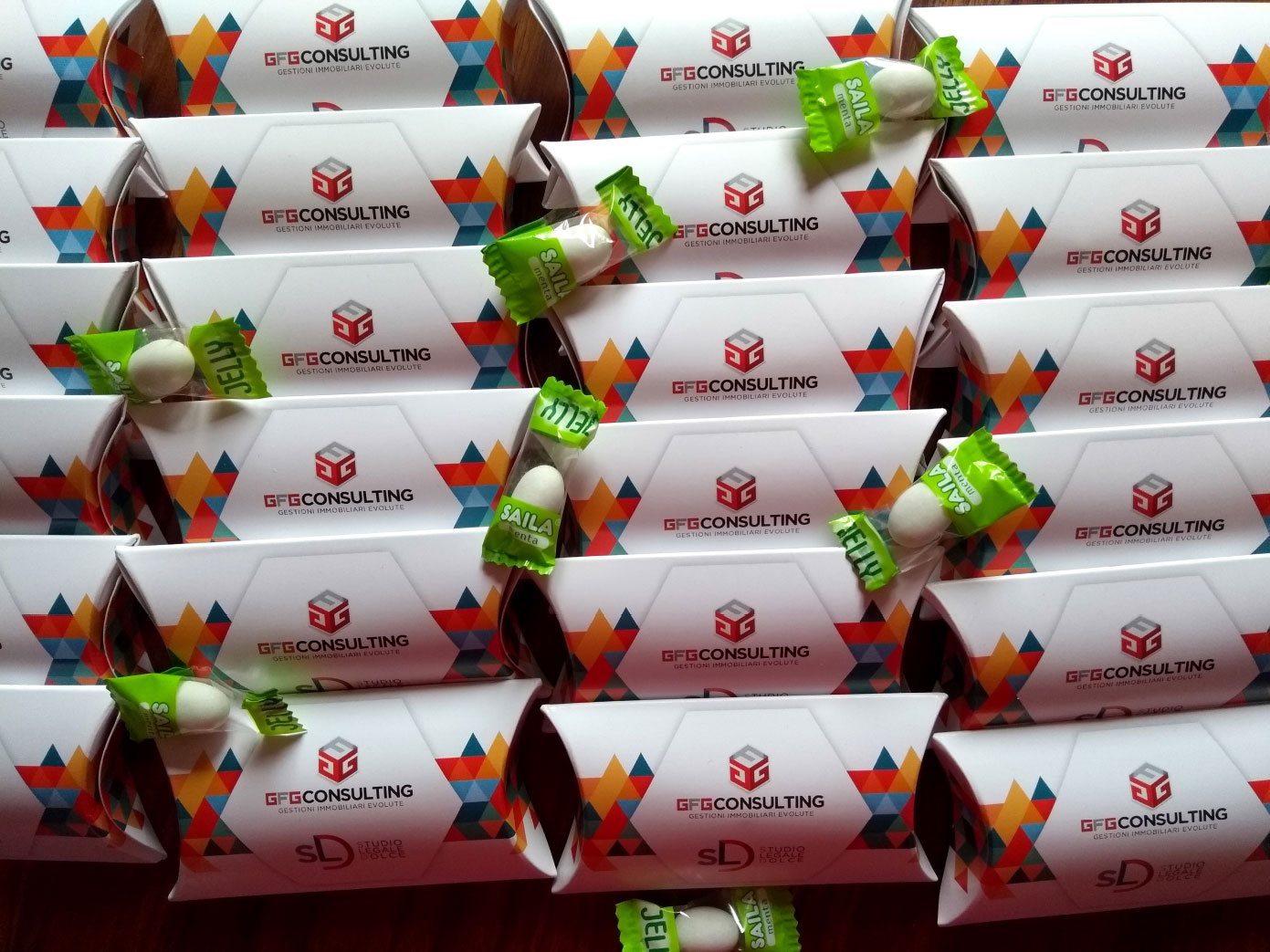 GFG Consulting, Gadget Personalizzati. dpadv.com grafica e comunicazione