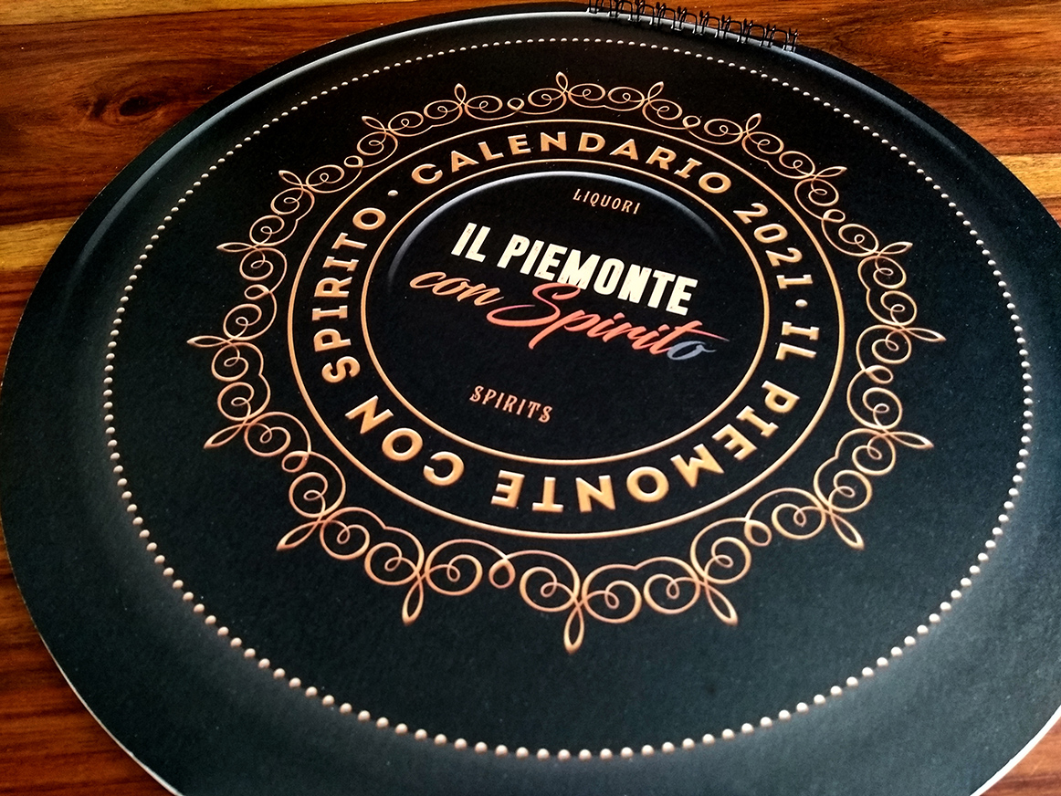 Calendario Gadget 2021 Personalizzato Liquori e Spirits Piemonte. Grappa, Vermouth, Amaro, Genepy, Arquebuse, Ratafià